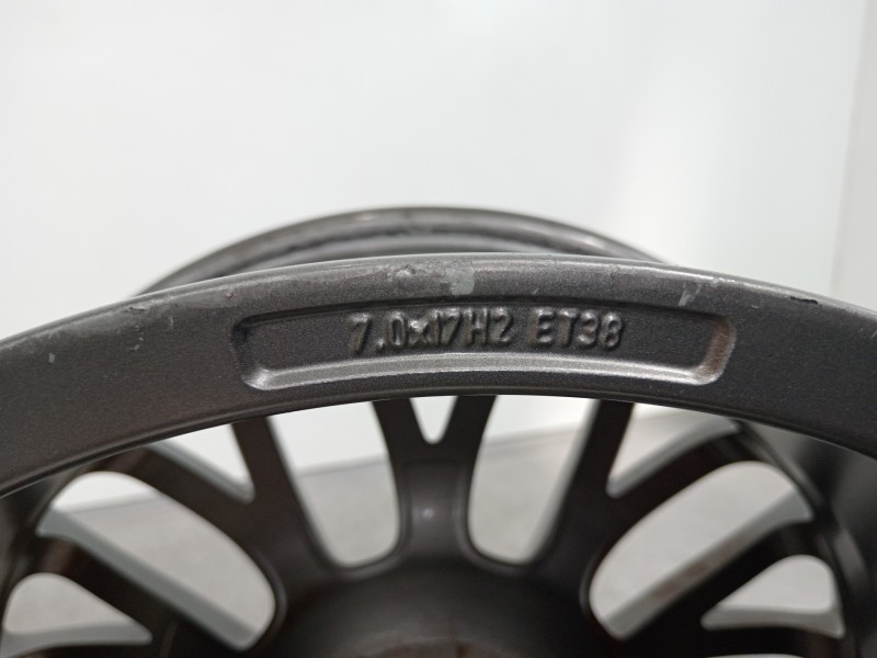 Recambio de llanta para fiat 500 abarth referencia OEM IAM 518292090  