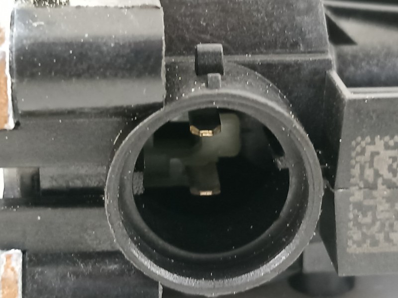 Recambio de motor elevalunas trasero izquierdo para hyundai ioniq elektro referencia OEM IAM 83450G2000  