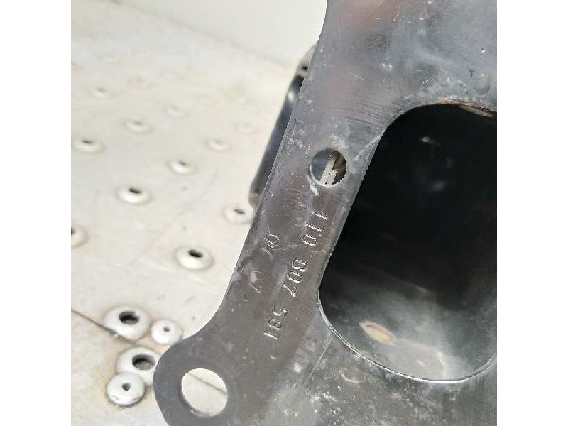 Recambio de refuerzo paragolpes delantero para volkswagen jetta (1k2) 1.9 tdi referencia OEM IAM 1T0807581 1T0807582 1T0807583