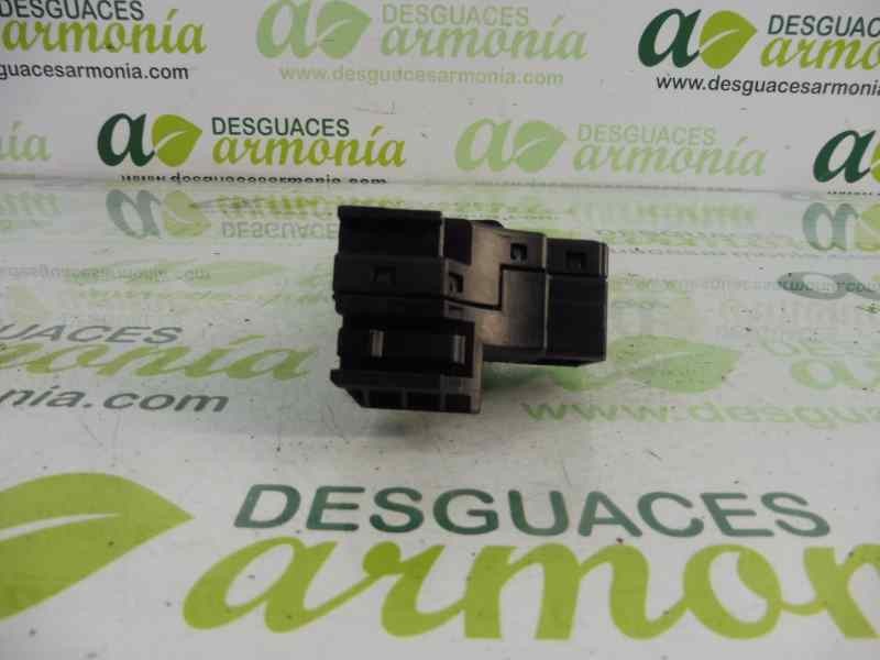 Recambio de mando limpia para ford mondeo berlina (ge) ambiente (06.2003) (d) referencia OEM IAM 3S7T17A553C  