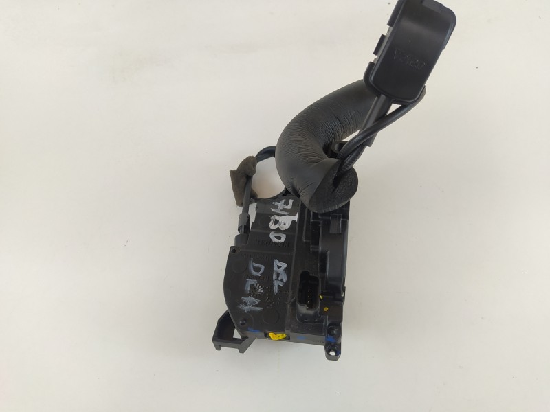 Recambio de cerradura puerta delantera derecha para renault megane iii berlina 5 p emotion referencia OEM IAM 805020001R  