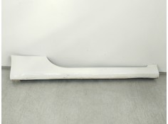 Recambio de faldon lateral para fiat 500 abarth referencia OEM IAM 735509256  