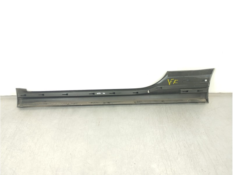 Recambio de faldon lateral para fiat 500 abarth referencia OEM IAM 735509256  