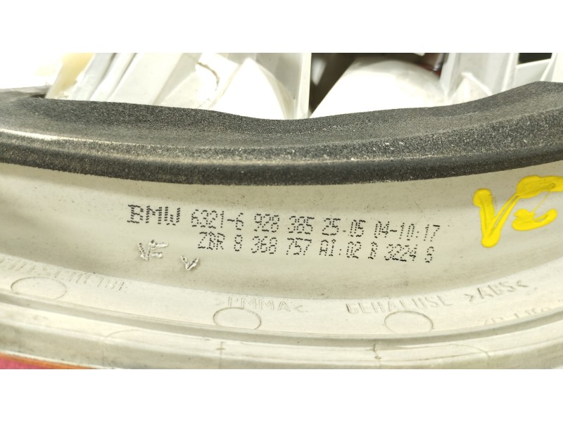 Recambio de piloto trasero izquierdo para bmw serie 3 touring (e46) 318i referencia OEM IAM 63216928385 8368757 