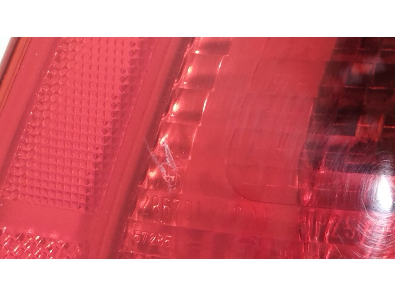 Recambio de piloto trasero izquierdo para bmw serie 3 touring (e46) 318i referencia OEM IAM 63216928385 8368757 