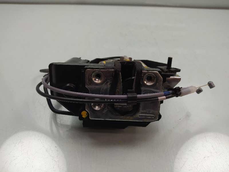 Recambio de cerradura puerta trasera izquierda para hyundai i10 1.2 cat referencia OEM IAM   