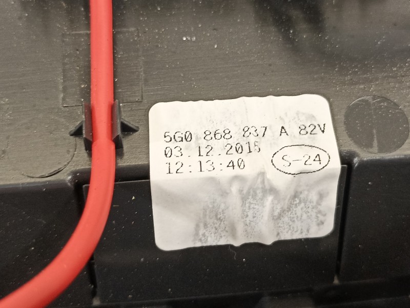 Recambio de luz interior para volkswagen golf vii lim. gte referencia OEM IAM 5TA947106A 5TA947106AWHI 5Q0951172