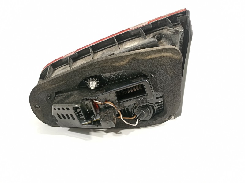 Recambio de piloto trasero izquierdo en porton para volkswagen golf vii lim. gte referencia OEM IAM 5G0945307F  