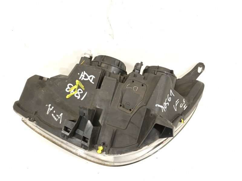 Recambio de faro derecho para citroën c5 berlina 2.0 hdi 90 sx/sx automático referencia OEM IAM 9632664780  