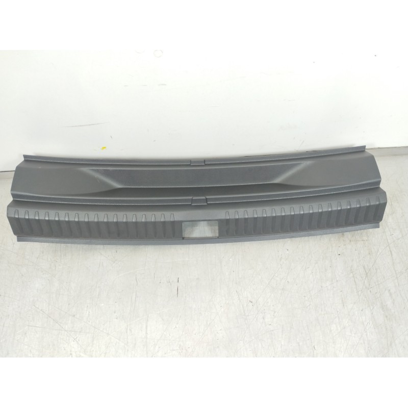 Recambio de moldura para seat arona xperience referencia OEM IAM 6F9863459A  