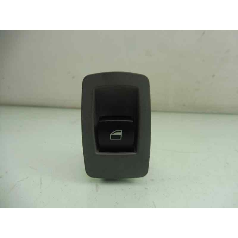 Recambio de mando elevalunas trasero derecho para bmw serie 3 touring (e91) 318d referencia OEM IAM 6945875 15939902 