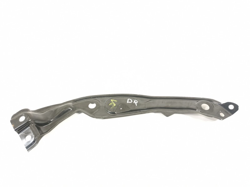 Recambio de travesaño superior para seat arona xperience referencia OEM IAM 6F9805932  