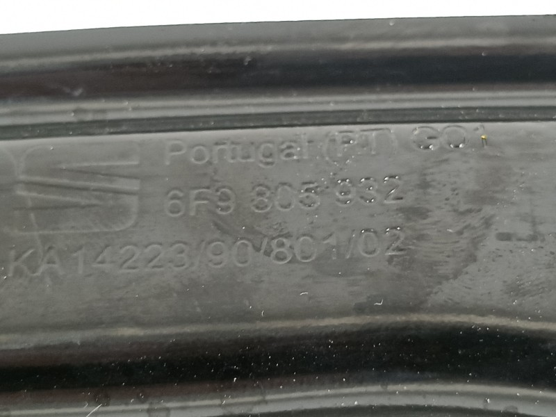 Recambio de travesaño superior para seat arona xperience referencia OEM IAM 6F9805932  