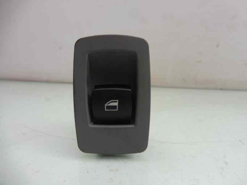 Recambio de mando elevalunas trasero izquierdo para bmw serie 3 touring (e91) 318d referencia OEM IAM 6945875  
