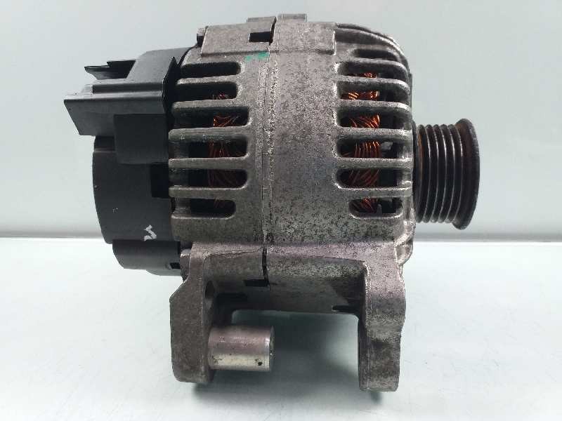 Recambio de alternador para volkswagen golf v berlina (1k1) gt sport referencia OEM IAM 03C903023B  