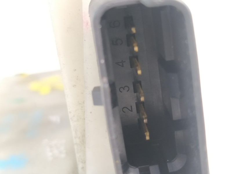 Recambio de cerradura puerta delantera derecha para citroën c4 lim. collection referencia OEM IAM 9685351480  