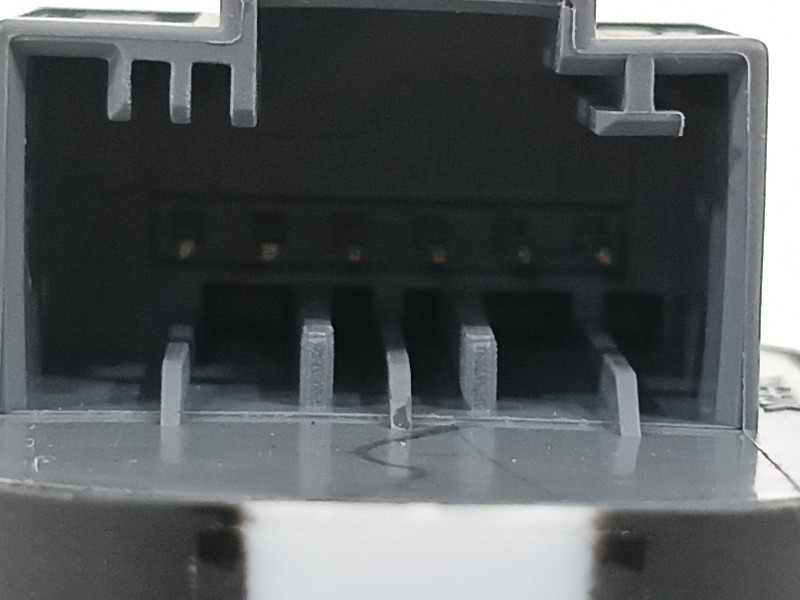 Recambio de mando retrovisor para seat arona xperience referencia OEM IAM 6F0959565  