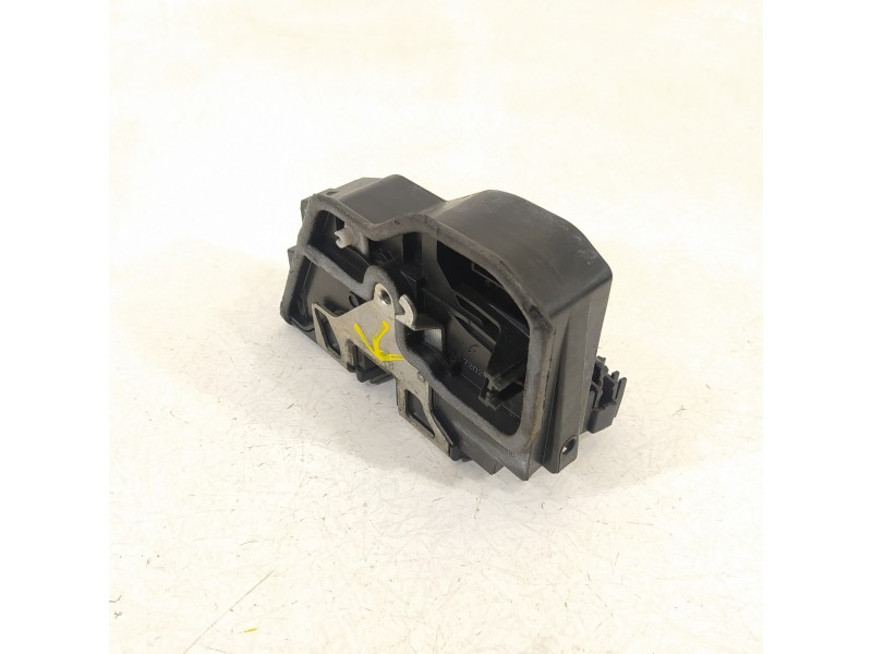 Recambio de cerradura puerta delantera izquierda para bmw serie 1 berlina (e81/e87) 118d referencia OEM IAM 7202149  