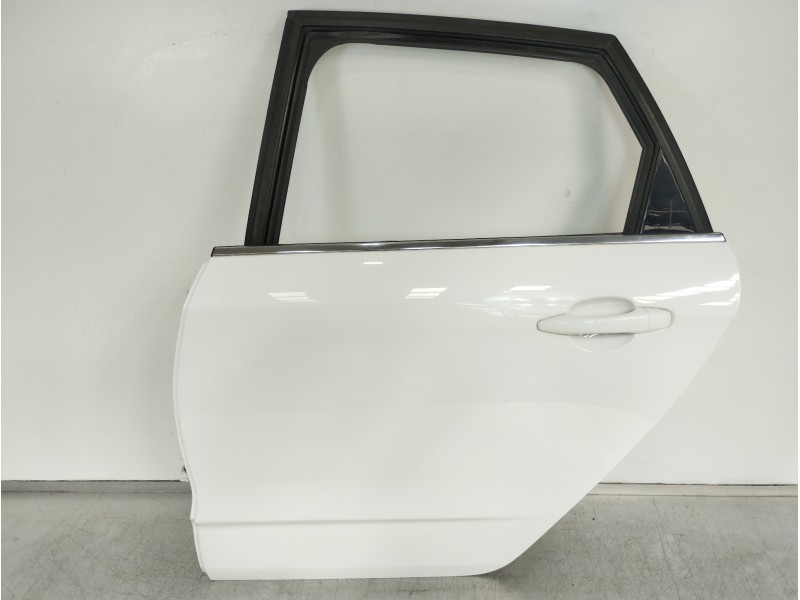 Recambio de puerta trasera izquierda para citroën c4 lim. collection referencia OEM IAM   