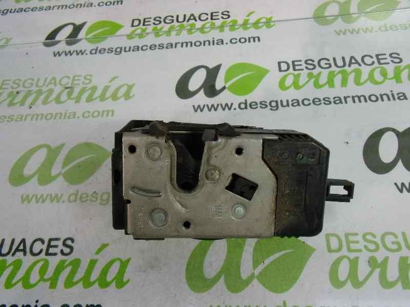 Recambio de cerradura puerta delantera derecha para opel vectra c berlina club referencia OEM IAM 24447341  