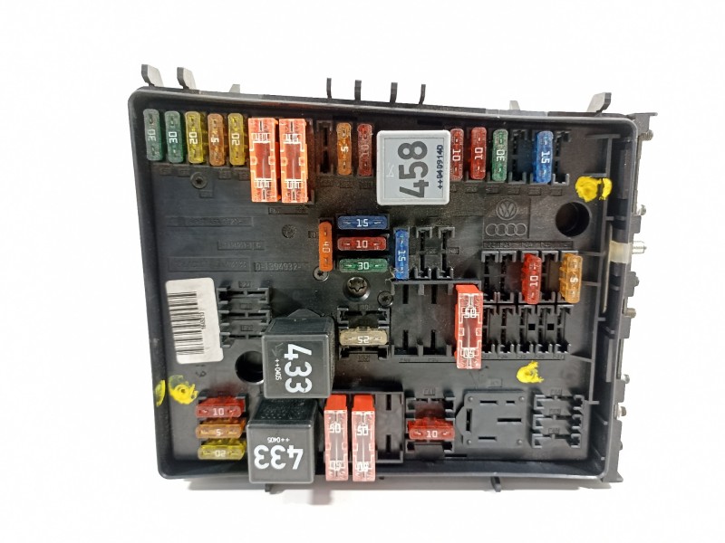 Recambio de caja reles / fusibles para audi a3 (8p) 2.0 tdi attraction (dpf) referencia OEM IAM 1K0937124H  