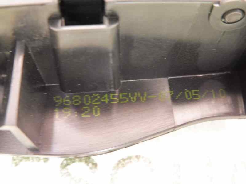 Recambio de maneta interior delantera derecha para peugeot 207 sport referencia OEM IAM 96802455VV  