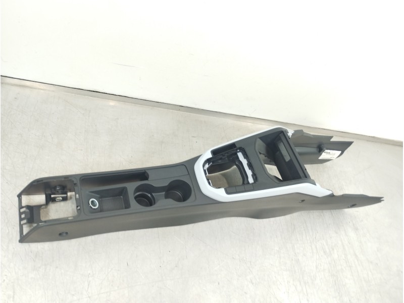 Recambio de consola central para seat arona xperience referencia OEM IAM 6F1863243 01173227 