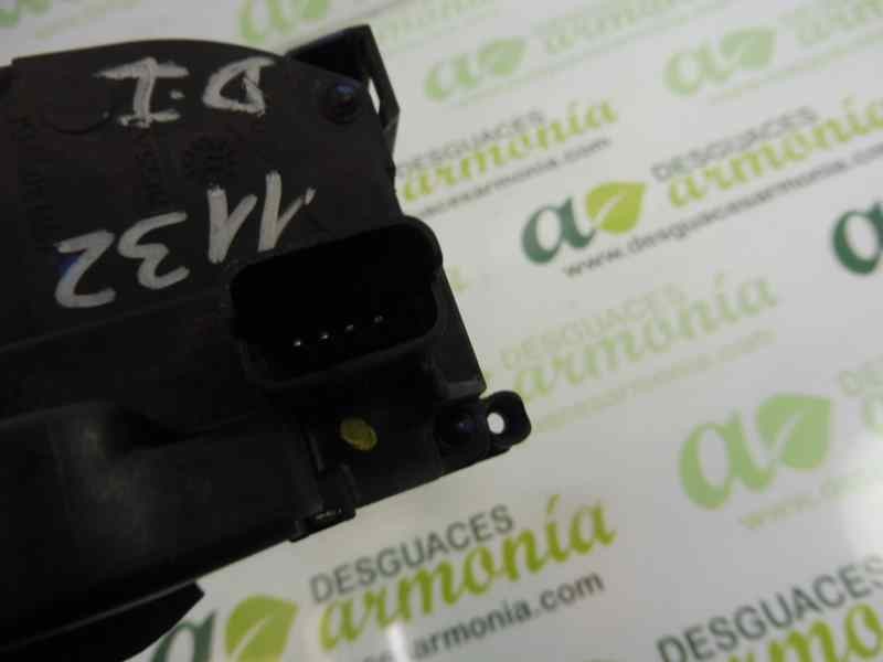 Recambio de cerradura puerta delantera izquierda para renault clio iii yahoo! referencia OEM IAM 8200300123  