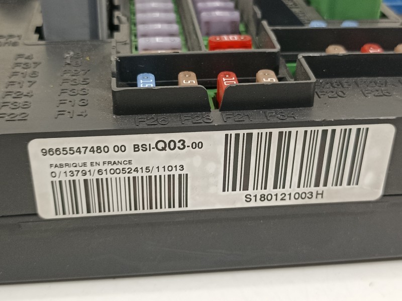 Recambio de caja reles / fusibles para citroën c4 lim. collection referencia OEM IAM 9665547480 BSIQ03 
