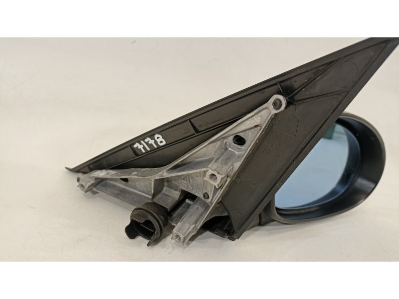 Recambio de retrovisor derecho para bmw serie 1 berlina (e81/e87) 118d referencia OEM IAM 51167268124  