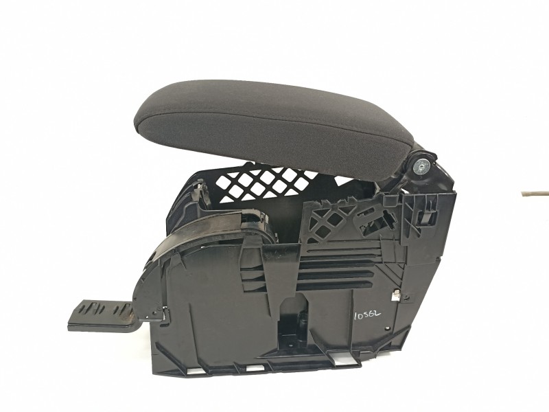 Recambio de apoyabrazos central para volkswagen scirocco (137) 1.4 tsi (90kw) referencia OEM IAM 1K5864251C  