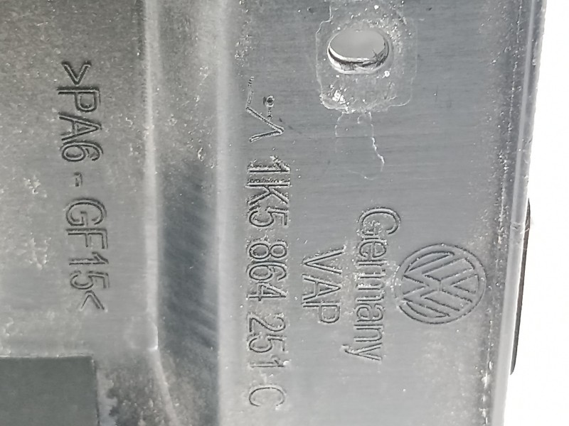 Recambio de apoyabrazos central para volkswagen scirocco (137) 1.4 tsi (90kw) referencia OEM IAM 1K5864251C  