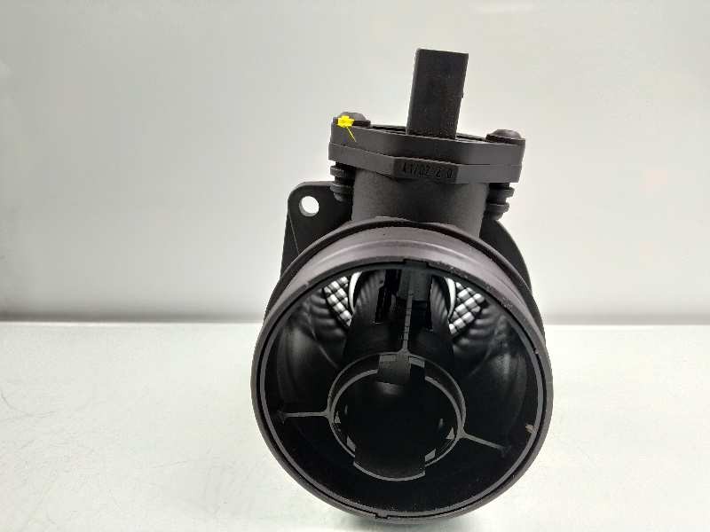 Recambio de caudalimetro para audi a4 avant (8e) 1.9 tdi (96kw) referencia OEM IAM 074906461B 0281002461 