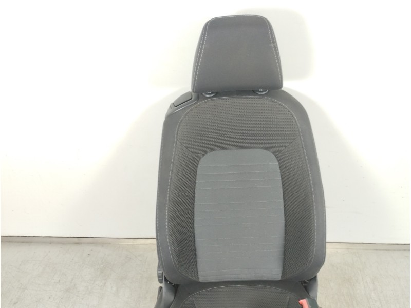 Recambio de asiento delantero derecho para volkswagen scirocco (137) 1.4 tsi (90kw) referencia OEM IAM 1K8881106K  