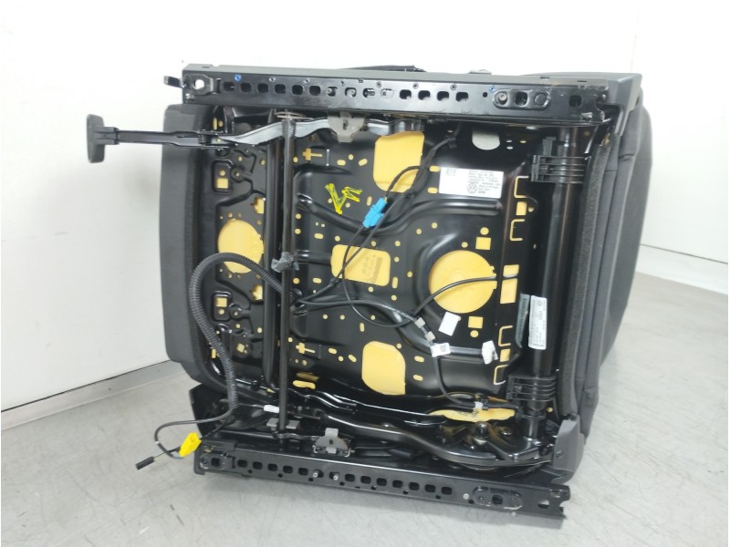 Recambio de asiento delantero derecho para volkswagen scirocco (137) 1.4 tsi (90kw) referencia OEM IAM 1K8881106K  