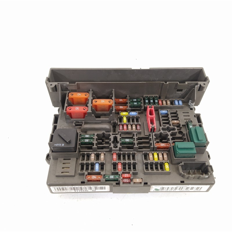 Recambio de caja reles / fusibles para bmw serie 1 berlina (e81/e87) 118d referencia OEM IAM 9119445 61149119445 18231000000A