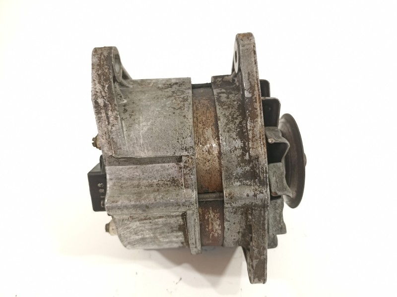 Recambio de alternador para ford fiesta berl./express básico referencia OEM IAM 0120489849  