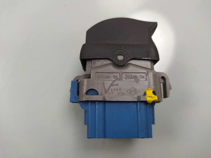 Recambio de mando elevalunas delantero derecho para renault kangoo expression referencia OEM IAM   