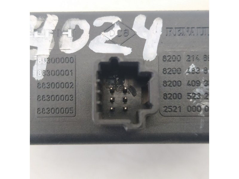 Recambio de warning para renault kangoo expression referencia OEM IAM 8200214896A  