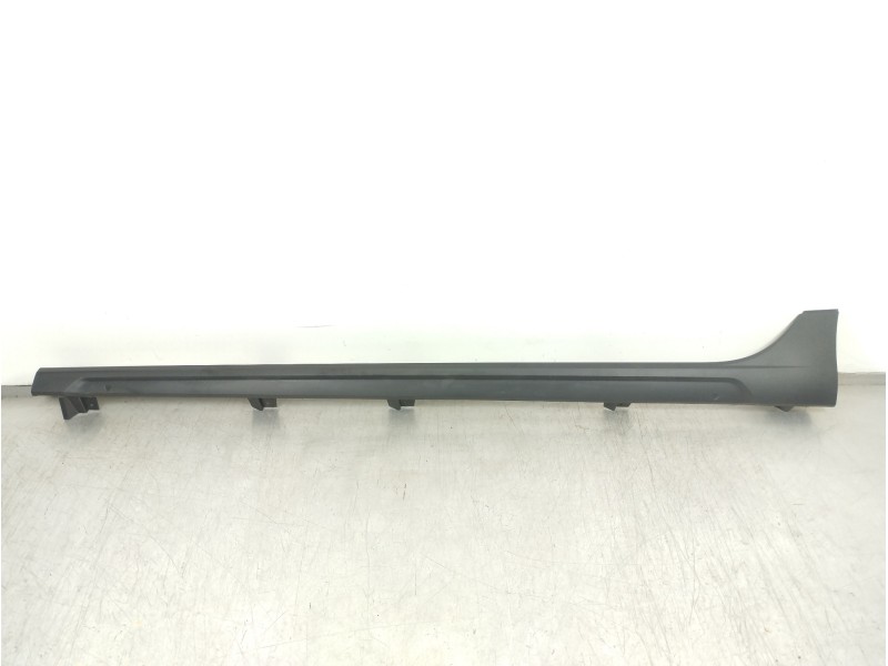 Recambio de faldon lateral para seat arona xperience referencia OEM IAM 6F9853851  