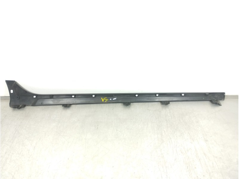 Recambio de faldon lateral para seat arona xperience referencia OEM IAM 6F9853851  