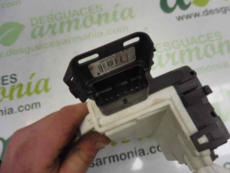 Recambio de cerradura puerta delantera derecha para citroën berlingo cuadro l2 referencia OEM IAM 9135EA 828405 