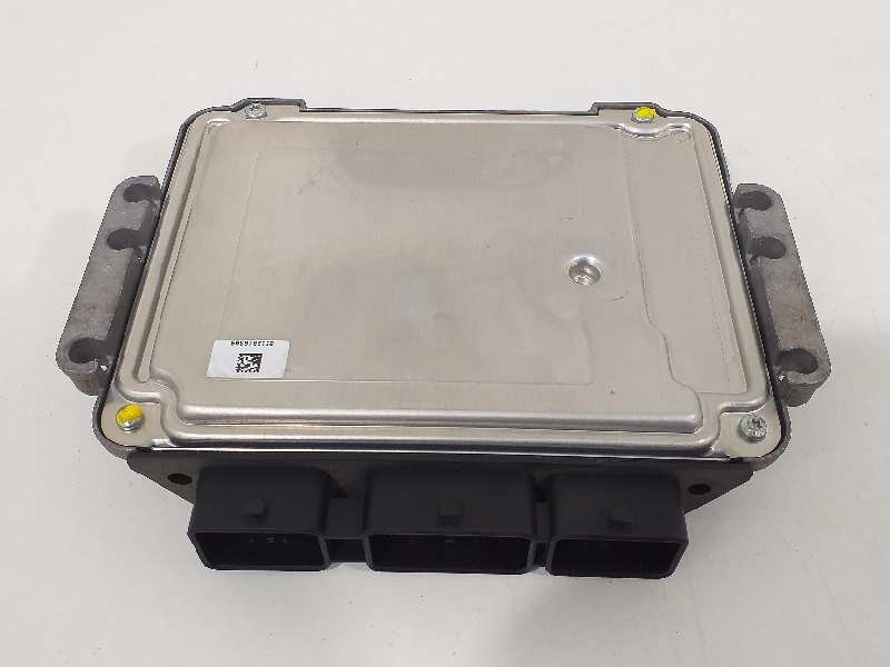 Recambio de centralita motor uce para peugeot 307 berlina (s2) xs + referencia OEM IAM 9664257580 0281013332 9653958980
