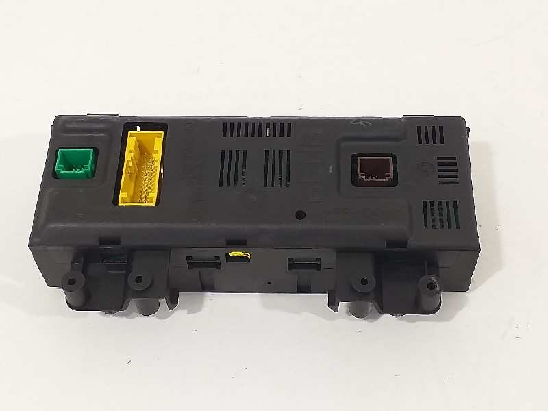 Recambio de mando climatizador para peugeot 307 berlina (s2) xs + referencia OEM IAM 9646627977 281160303 