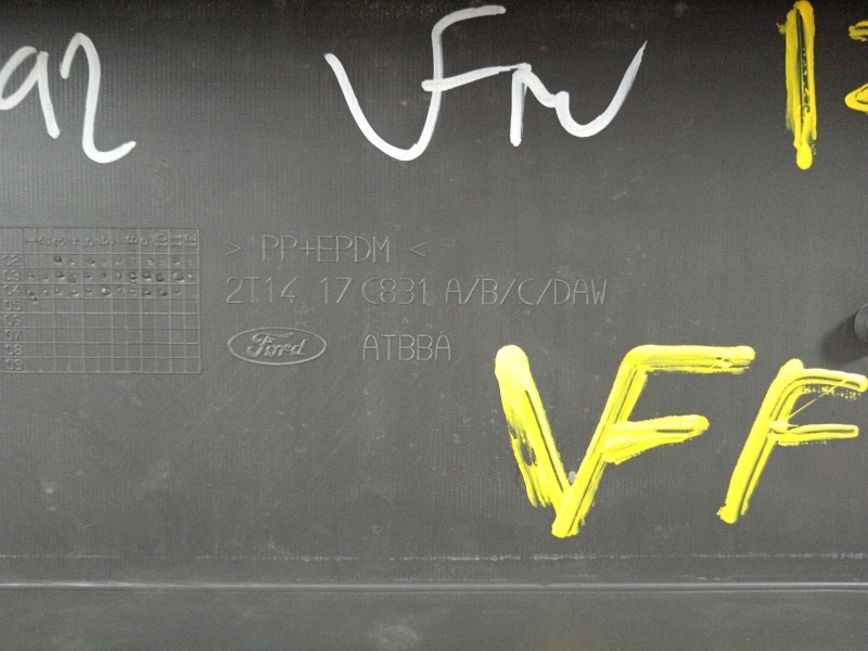 Recambio de paragolpes delantero para ford transit connect (tc7) furgón ft 200s referencia OEM IAM 2T1417C831  