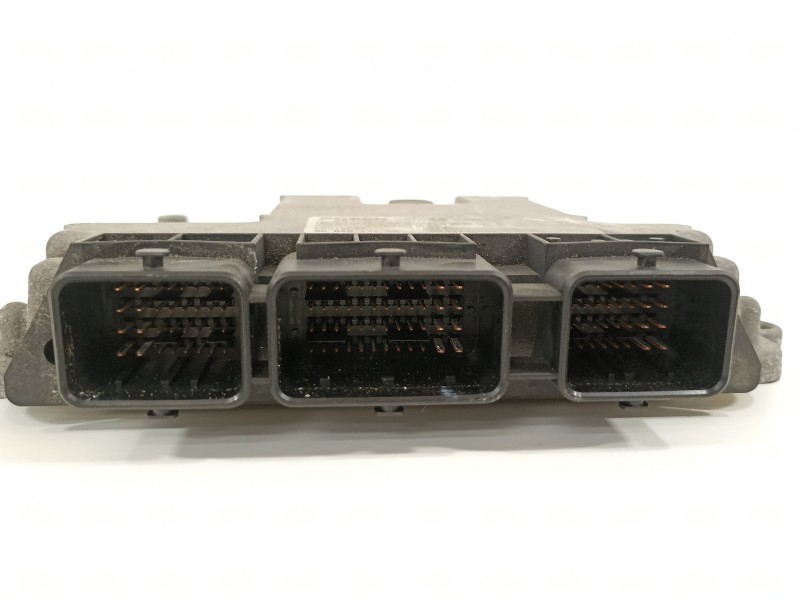 Recambio de centralita motor uce para citroën c4 grand picasso exclusive referencia OEM IAM 9664617480 28101217480 