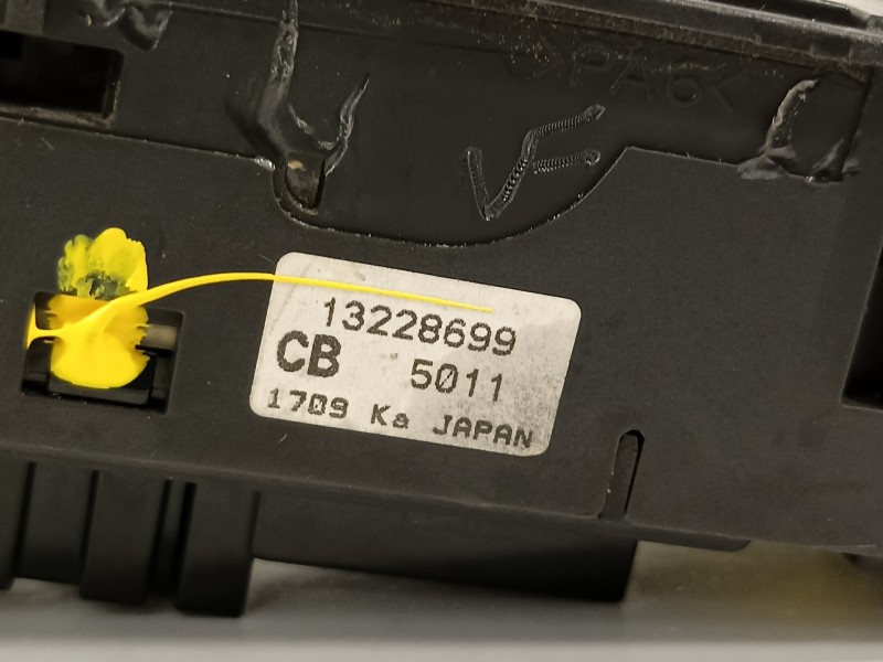 Recambio de mando elevalunas delantero izquierdo para opel astra h caravan cosmo referencia OEM IAM 13228699  