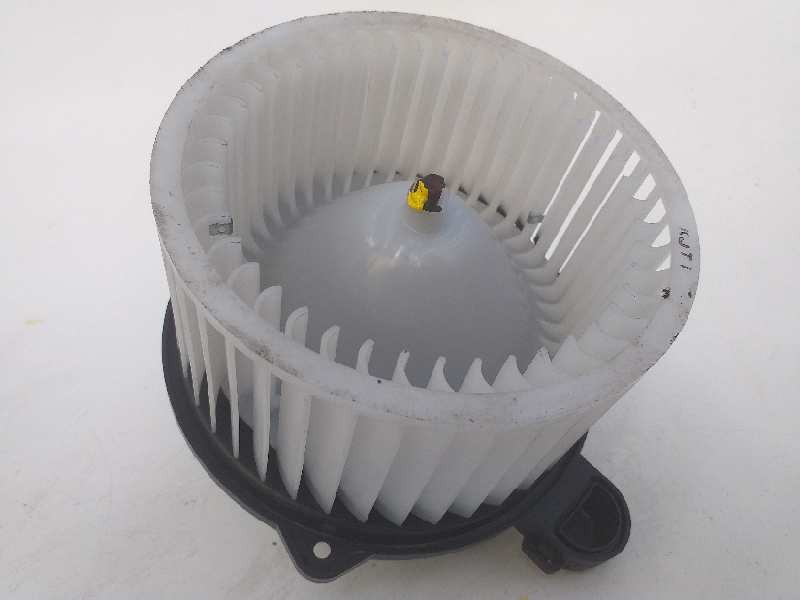 Recambio de ventilador calefaccion para hyundai tucson 25 aniversario 4x2 referencia OEM IAM D316NFFAA 4160151029 
