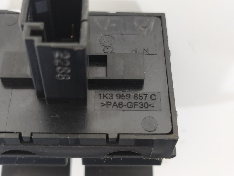 Recambio de mando elevalunas delantero izquierdo para volkswagen caddy furgón/kombi furgón bluemotion referencia OEM IAM 1K39598