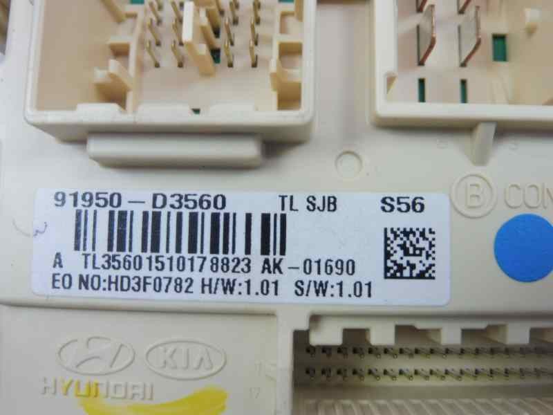 Recambio de caja reles / fusibles para hyundai tucson 25 aniversario 4x2 referencia OEM IAM 91950D3560 TL35601510178823 